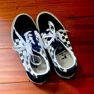Women’s vans size 8.5